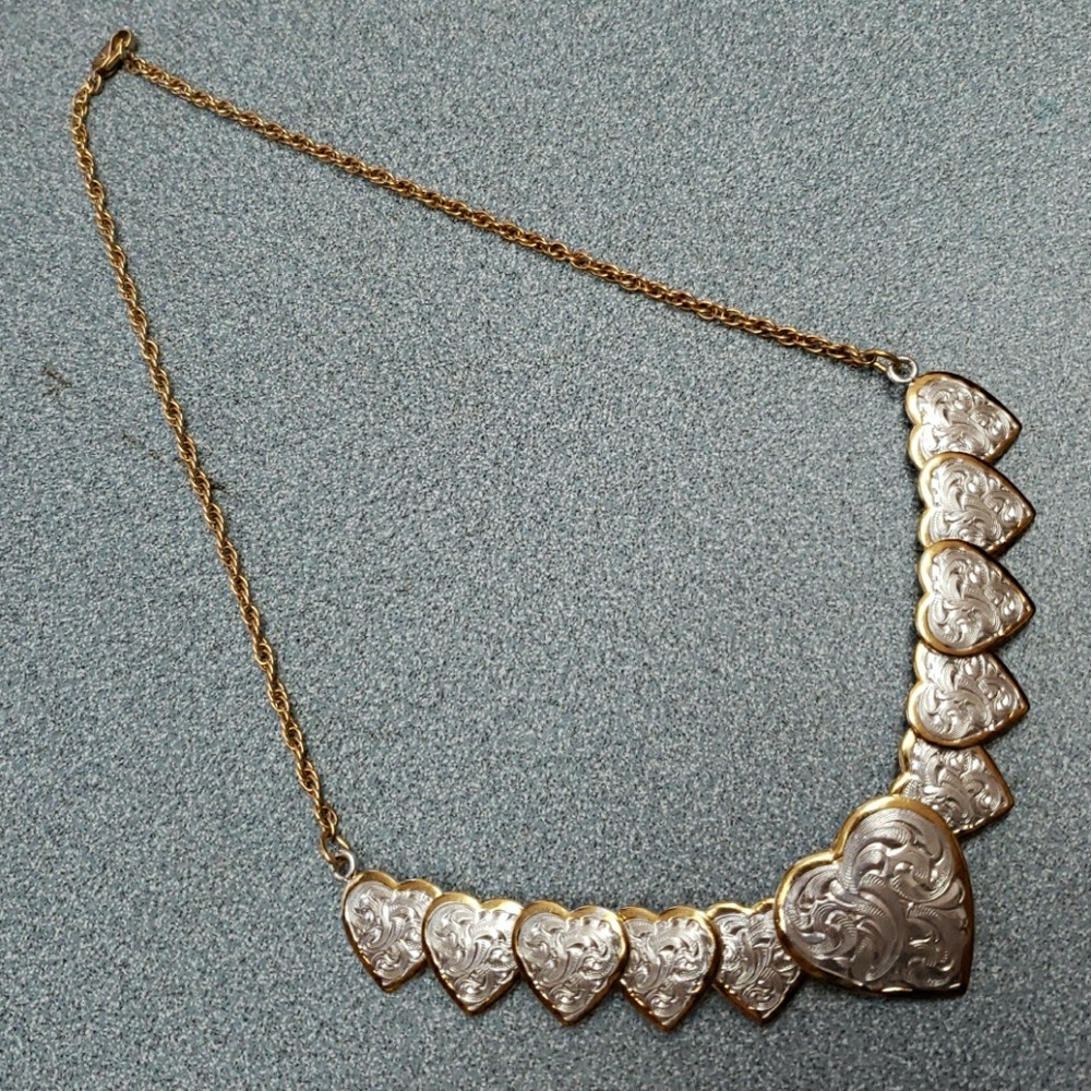 Montana Silversmiths Western 16" Necklace.